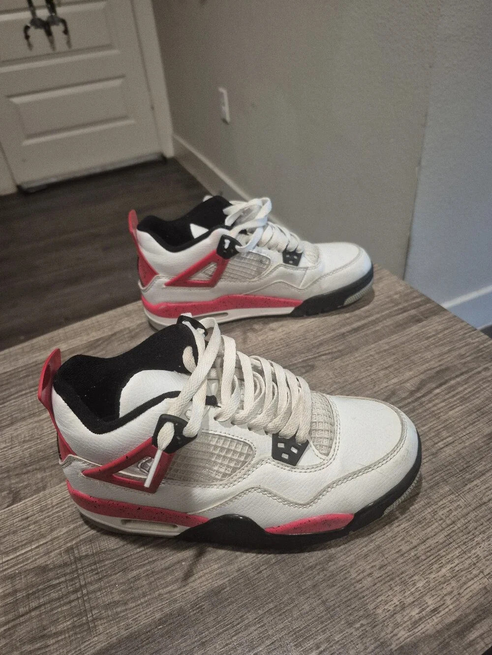 Jordan Air Jordan 4 Retro Red Cement White Black DH6927-161 Size 6.5